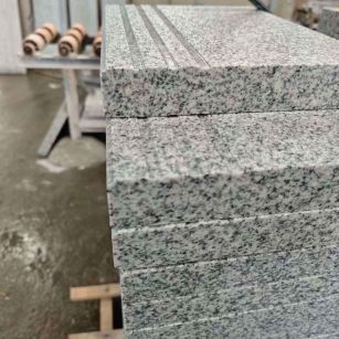 石家庄芝麻白楼梯踏步