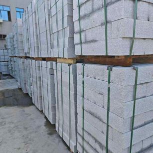 石家庄芝麻白路牙石，路侧石