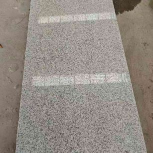 石家庄芝麻白光面毛板