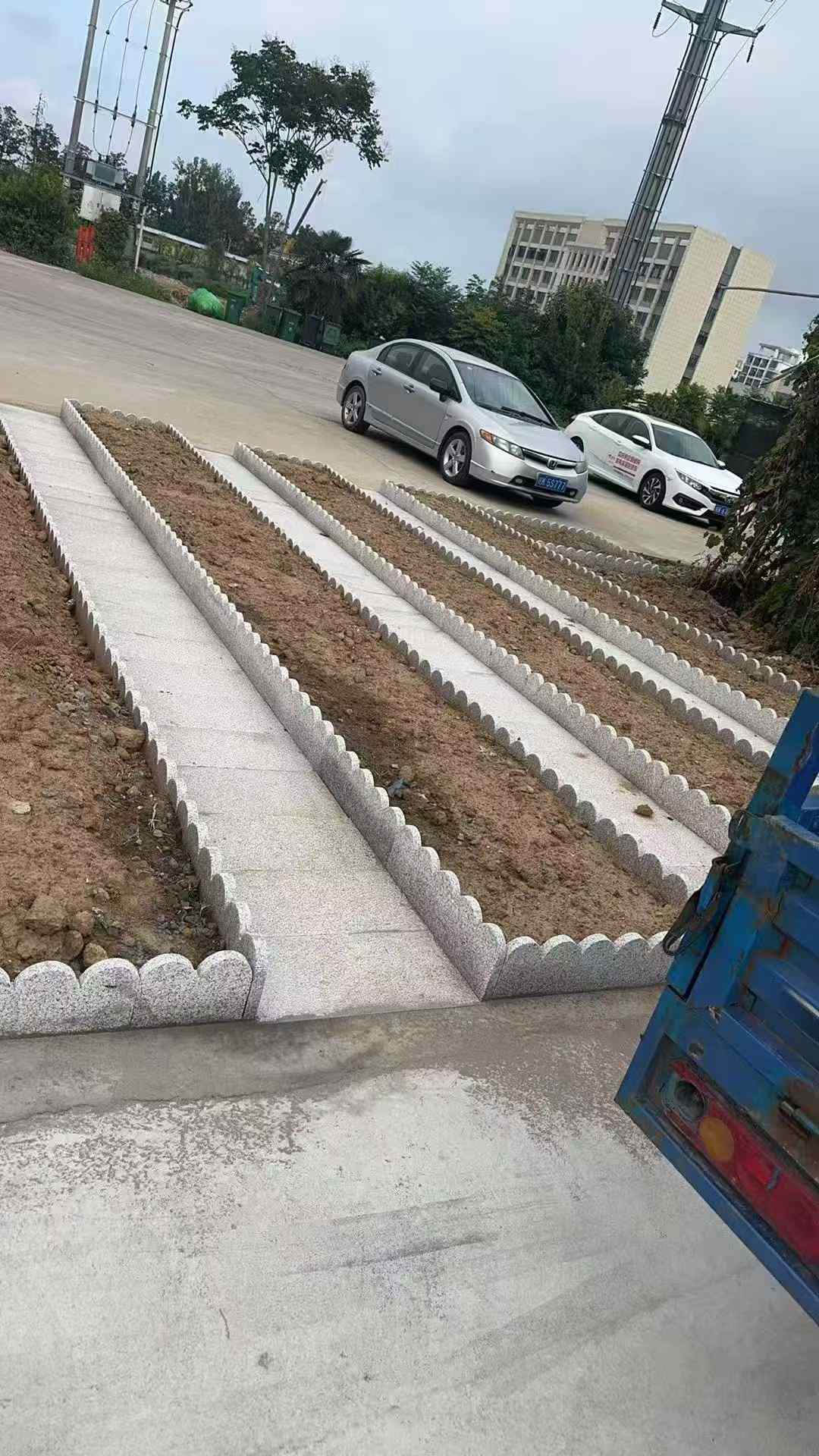石家庄芝麻白花边石