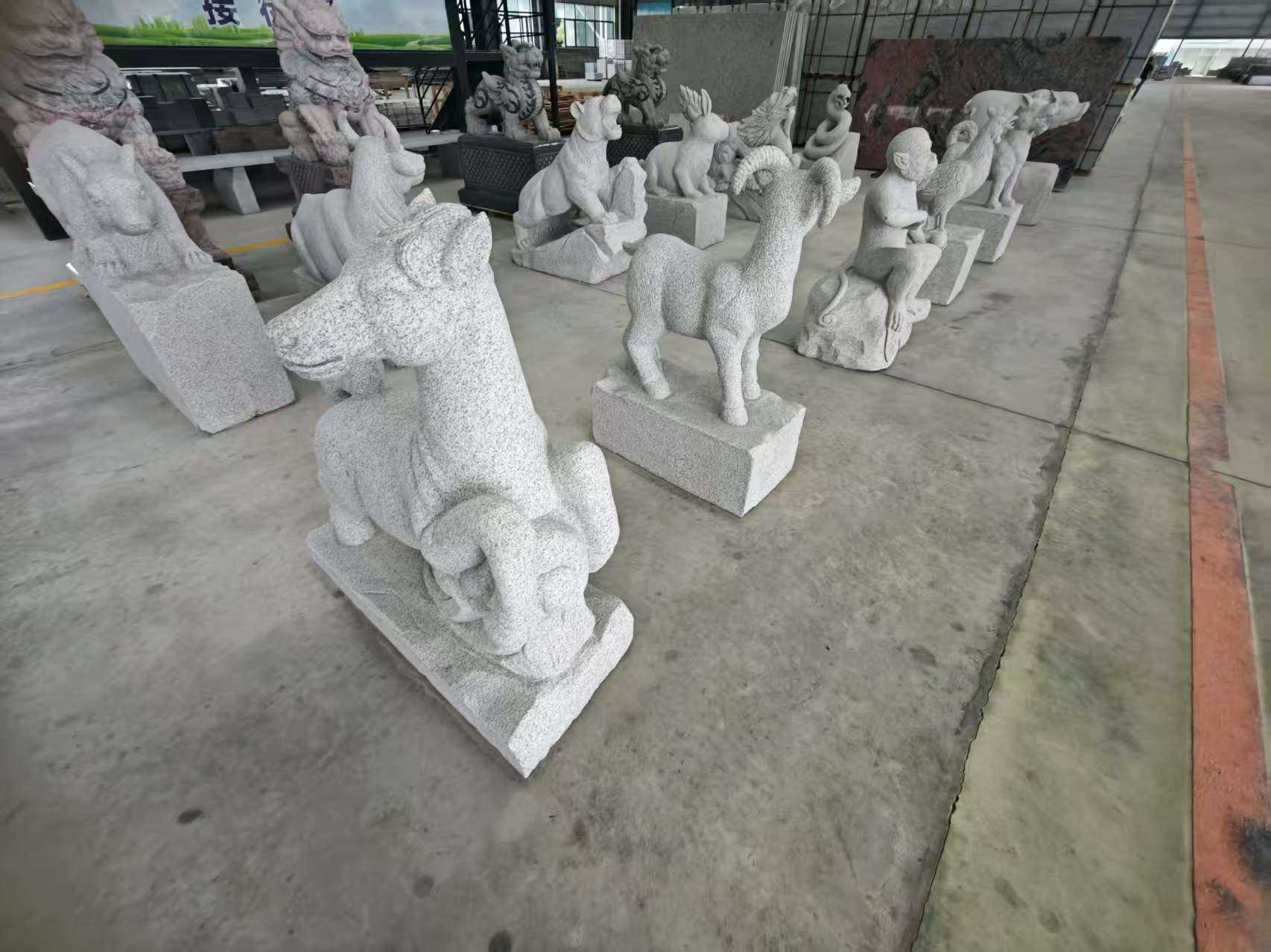 石家庄芝麻白雕刻 十二生肖 异形雕刻