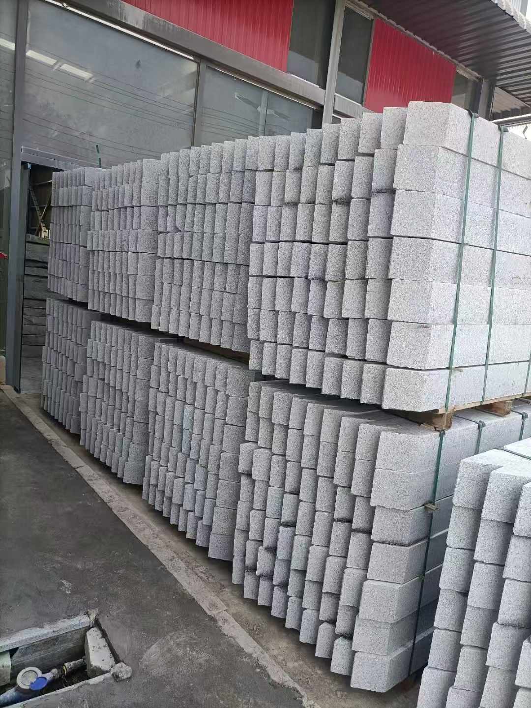 石家庄芝麻白树围石 树池