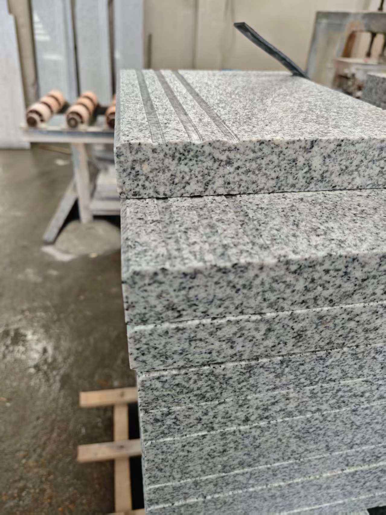 石家庄芝麻白楼梯踏步